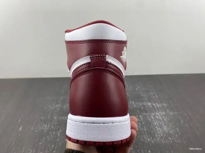 Cheap TBK Team High Air Red 1 OG Jordan DZ5485-160 0526